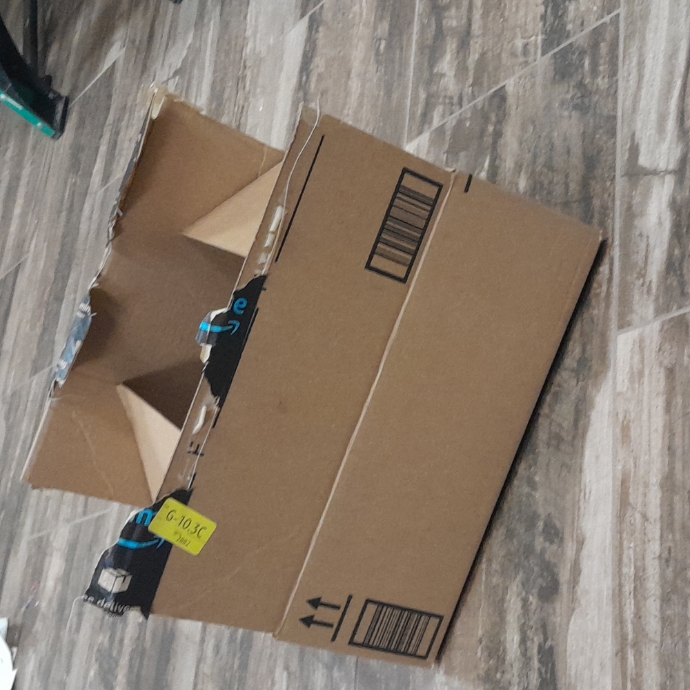 5 lb Mixed Brand Clothing Reseller Box – Mystery Bundle – Great Condition
